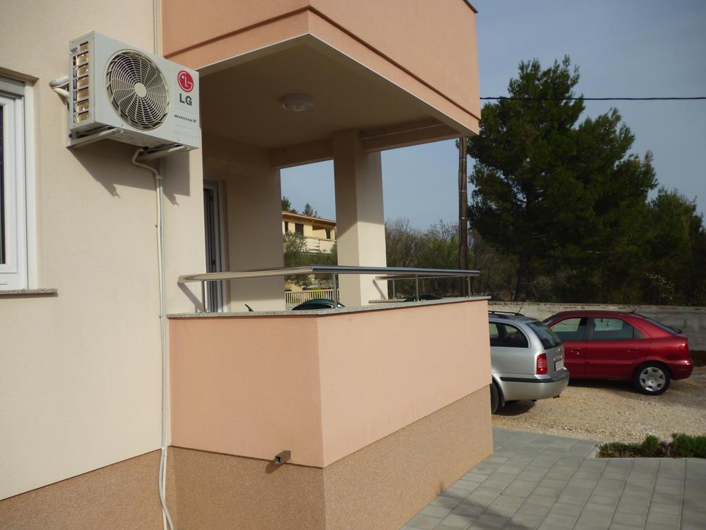 Apartman Branka Starigrad Paklenica Esterno foto
