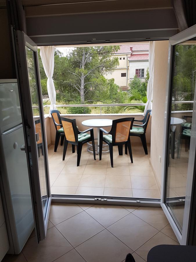 Apartman Branka Starigrad Paklenica Esterno foto